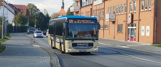 Zu sehen ist die Stadtlinie 511 der Regionalen Verkehrsgesellschaft Dahme-Spreewald mbH (RVS).