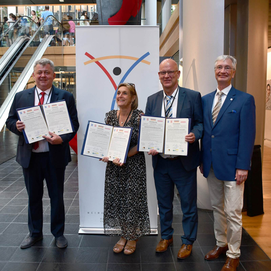 Der Landkreis Dahme-Spreewald beschließt im Europäischen Parlament in Straßburg neue Kommunalpartnerschaft mit französischer Gemeinde Cabestany.